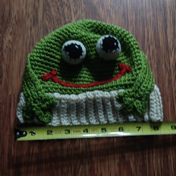 Frog hat - Picture 4 of 5